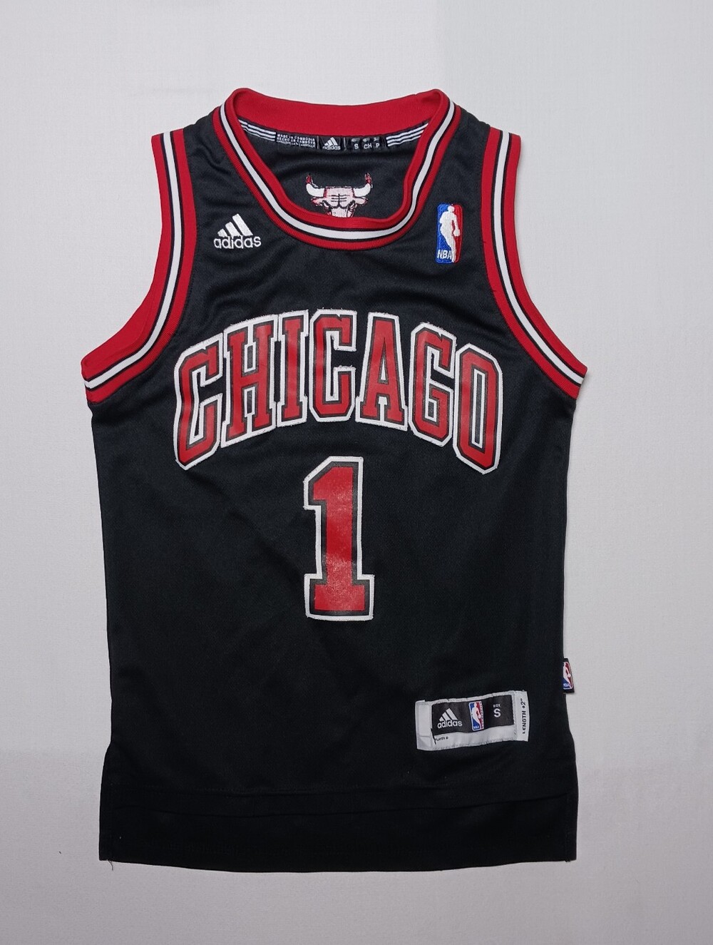 Adidas Chicago Bulls Derek Rose #1 Youth Size Small +2 Black Jersey